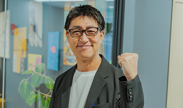 本社管理部 亀甲谷 茂樹